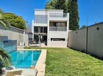 Casa · 290m² · 5 Ambientes · 4 Cocheras · Venta Casa 5 Ambientes en Villa Ballester