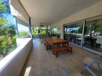 Casa · 368m² · 6 Ambientes · 2 Cocheras · Casa en Venta 3 Dorm. La Rufina