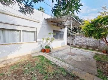 PH · 61m² · 3 Ambientes · PH 3 Ambientes en Venta Patio y Jardín Bernal