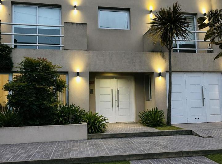 PH · 153m² · 6 Ambientes · 1 Cochera