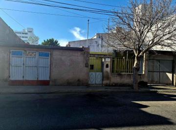 Casa · 167m² · 5 Ambientes · 2 Cocheras · Importante Casa a Refaccionar en San Luis Capital