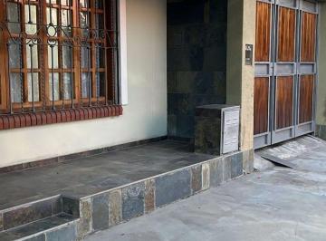 Casa · 150m² · 4 Ambientes · 3 Cocheras · Venta de Casa - Rodeo de La Cruz - Guaymallen Mza.