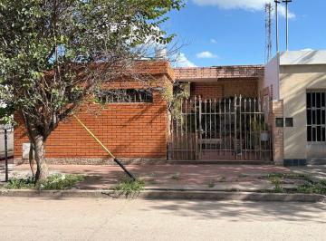 Casa · 179m² · 5 Ambientes · Venta Casa 2 Dorm. y Quincho - B° 2 Hermanos