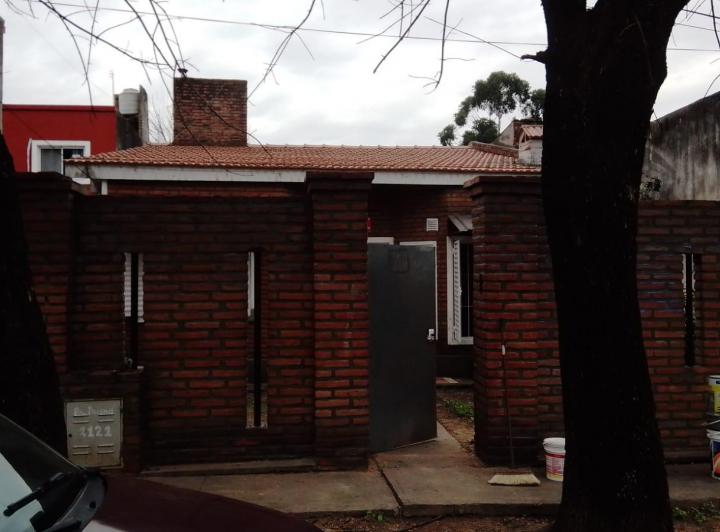 Casa · 100m² · 2 Ambientes · 1 Cochera