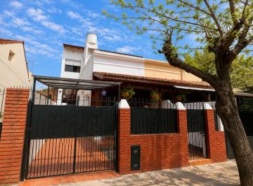 PH de 4 ambientes, Almirante Brown · PH 3 Ambientes con Cochera, Patio y Terraza en Adrogué
