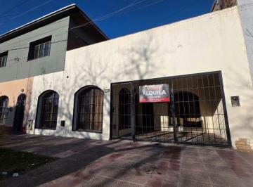 Casa de 8 ambientes, Maipú · Alquiler de Casa: Uso Comercial / Profesional en Pleno Radio Céntrico de Maipú