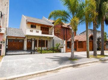 KNK-KNK-6157_2 · Oportunidad Venta Chalet 5 Ambientes Escucha Oferta