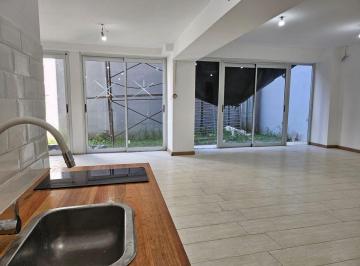 Departamento · 103m² · 3 Ambientes · Dep. de 3 Ambientes en Alquiler con Jardín Privado