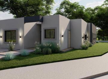 Casa · 150m² · 4 Ambientes · 2 Cocheras · Casa en Venta en Barrio Privado Santa Lucia, Pilar del Este. Al 1000