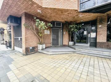 Local comercial · 107m² · 7 Ambientes · B Centro Local Oficinas Frente Plaza Intendencia a Mtrs Tribunales