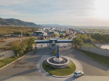 Terreno · 420m² · Lote en Venta Barrio La Bastilla