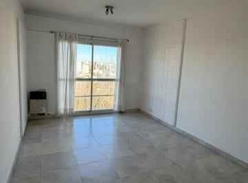 Departamento · 40m² · 2 Ambientes · Alquiler Depto 2 Ambientes Al Frente - La Perla