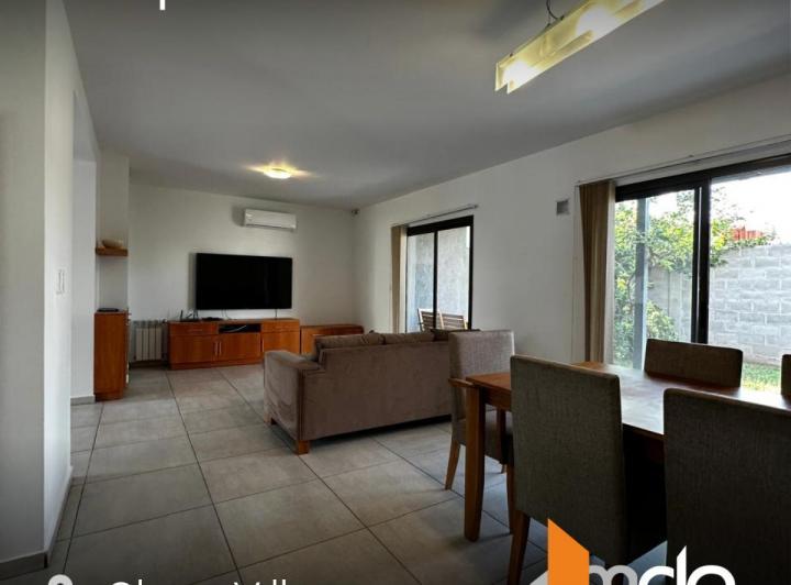 Casa · 135m² · 5 Ambientes · 2 Cocheras