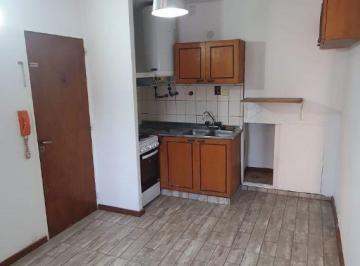 Departamento de 1 ambiente, Rosario · Monoambiente Comodo y Luminoso - Tercer Piso - Pasco 1333