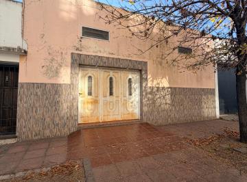PH de 4 ambientes, Cañuelas · PH Centrico en Venta en Cañuelas
