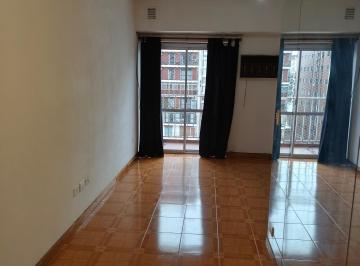 Departamento de 1 ambiente, Retiro · Monoambiente con Balcón y Cocina Independiente – Piso 11 – Av Santa Fe 1271
