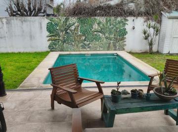 Casa · 149m² · 5 Ambientes · 1 Cochera · Casa en Las Lomas - Hipódromo a Panamericana