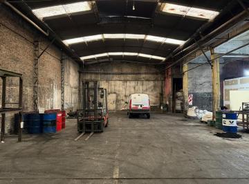 Bodega-Galpón · 1362m² · Galpón Industrial en Isidro Casanova Zona Borgward