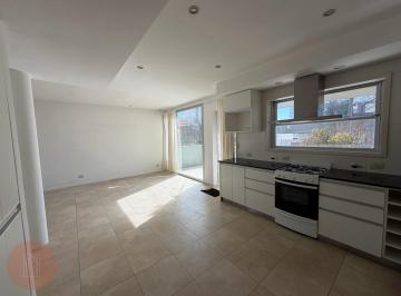 Departamento · 69m² · 3 Ambientes · Alquiler - Excluisivo Piso de 3 Ambientes con Balcón Terraza y Cochera Zona Chauvin