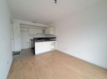 Departamento de 2 ambientes, Parque Patricios · Hermoso Departamento con Balcon Aterrazada