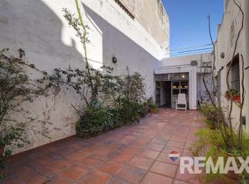 Casa · 206m² · 6 Ambientes · 1 Cochera · Casa 2amb + Duplex 4amb, Patio, terraza y Cochera