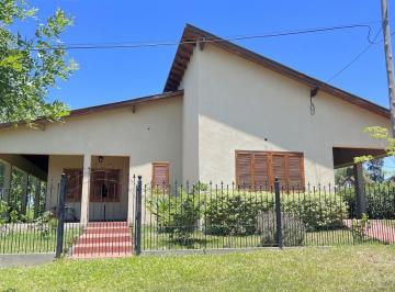 Casa · 148m² · 5 Ambientes · 2 Cocheras · Casa con Piscina Colón Entre Ríos