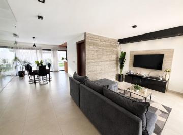 Casa de 6 ambientes, Córdoba · Duplex 3 Dorm. C/pileta en Barrio Cerrado La Luisita - Zona Sur