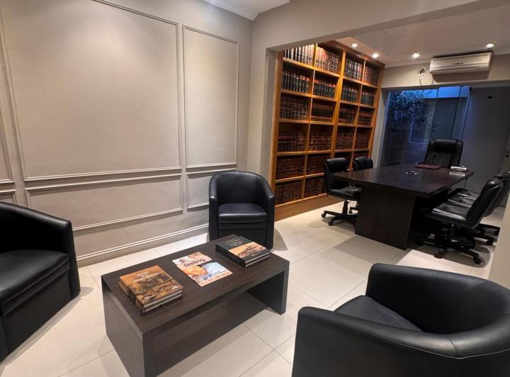 Oficina comercial · 250m² · 1 Cochera