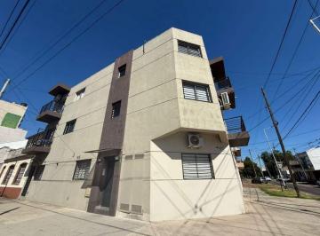 Departamento de 2 ambientes, Avellaneda · Departamento Moderno de 2 Ambientes en Planta Baja con Patio Propio.