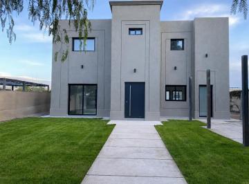 Casa de 3 ambientes, Mayor Drummond · Hermosa Casa a Estrenar con Piscina y Quincho