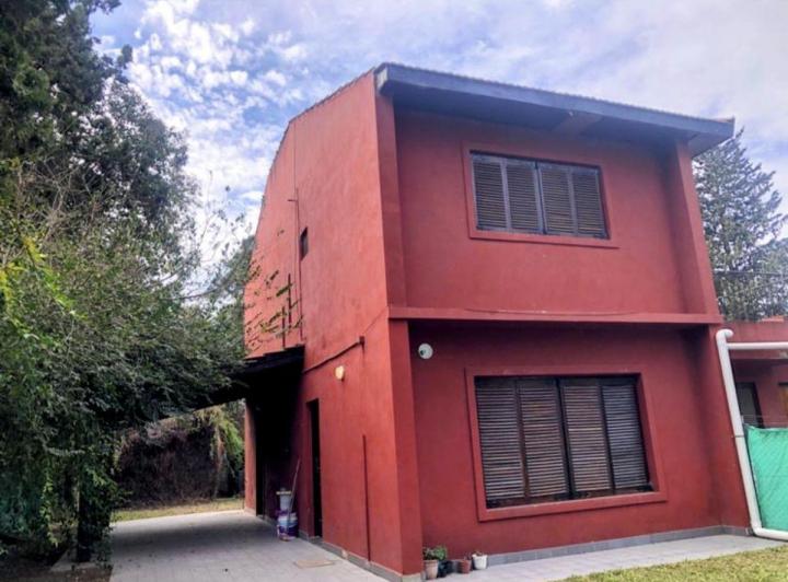Casa · 120m² · 3 Ambientes · 2 Cocheras