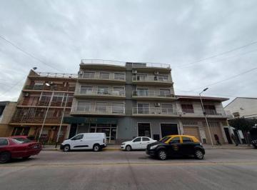 Departamento de 4 ambientes, Avellaneda · Hermoso Departamento de 4 Ambientes Moderno con Balcon y Patio.