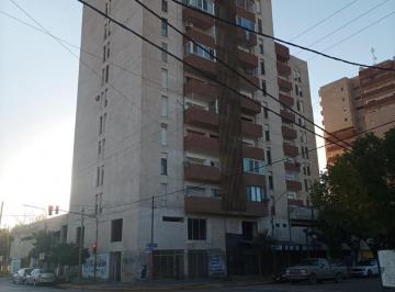 Departamento · 80m² · 1 Cochera · Departamento en Cinco Saltos