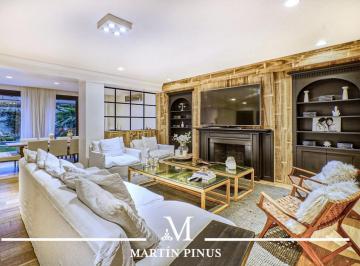 Casa · 755m² · 6 Ambientes · 2 Cocheras · Exclusiva Casa de Revista en El Corazon de Belgrano R - 755 m² - 2 Coch - 6 Amb