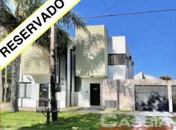 PH · 64m² · 3 Ambientes · 2 Cocheras · PH - Banfield Oeste