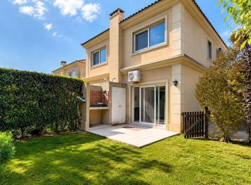 Casa · 80m² · 3 Ambientes · 2 Cocheras · Casa Dúplex en Alquiler en Liquidambar, Pilar, G. B. a. Zona Norte
