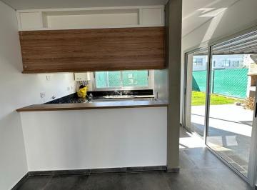 PH · 300m² · 3 Dormitorios · 2 Cocheras · Dúplex en Venta 3 Dorm en Patagonia Village