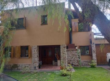 Casa de 10 ambientes, Carrodilla · Inprogroup Vende Casa B°el Huerto de Carrodilla