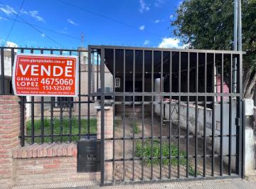 Casa · 127m² · 4 Ambientes · 2 Cocheras · Casa a La Venta B° Matienzo