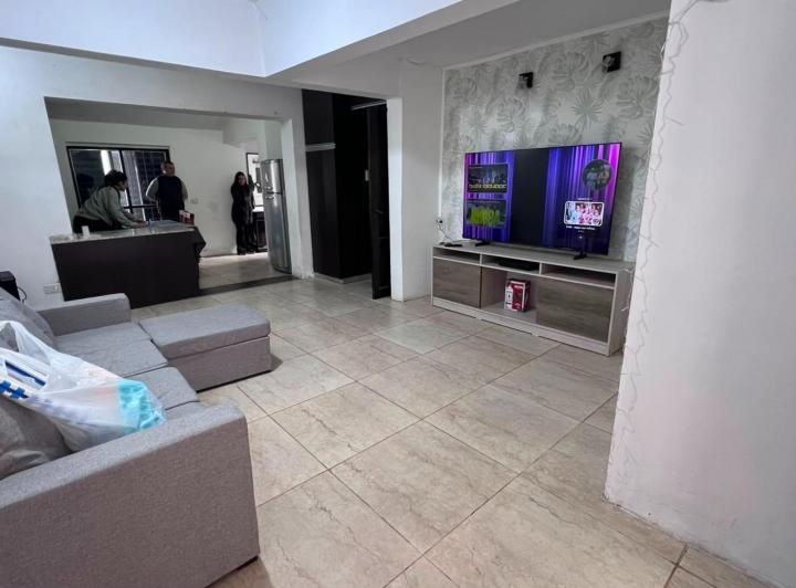 Casa · 127m² · 4 Ambientes · 2 Cocheras
