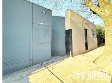 Bodega-Galpón · 145m² · 1 Ambiente · Galpón en Quilmes Oeste, a Pasos de Metrobus Calchaqui