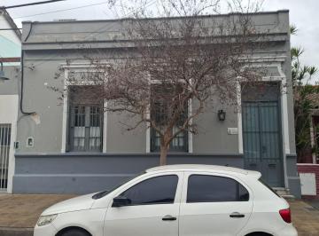 Casa · 130m² · 4 Ambientes · Casa en Venta en Beccar
