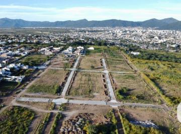 Terreno , Salta · Terreno / Lote en Venta de 400.26 m² Ubicado en Grand Bourg