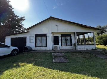 Casa · 92m² · 3 Ambientes · 1 Cochera · Casa Quinta en Venta en La Plata Abasto