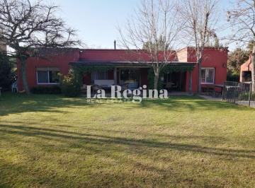 Casa · 190m² · 4 Ambientes · 3 Cocheras · Alquiler Temporal Casa Una Planta Santa Maria de Tigre
