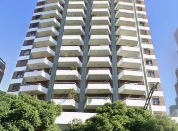 Departamento · 112m² · 4 Ambientes · 1 Cochera · Alquiler Nuñez 3 Ambientes con Dependencia, Cochera y Balcón Al Frente con Vista Al Rio.