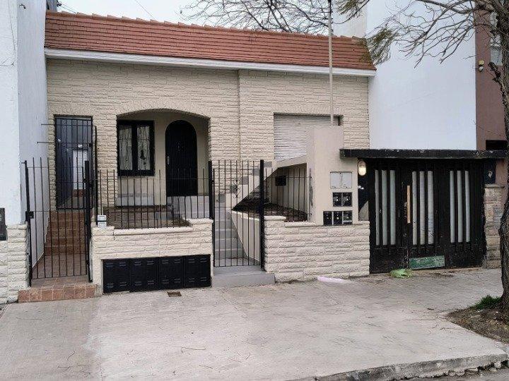 Córdoba entre saavedra Y primera junta chalet en ph de 3 ambientes con garaje Y patio en venta mar del plata