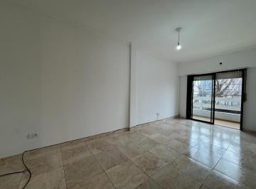 Departamento · 50m² · 2 Ambientes · Departamento 2 Amb con Balcon, Banfield Centro