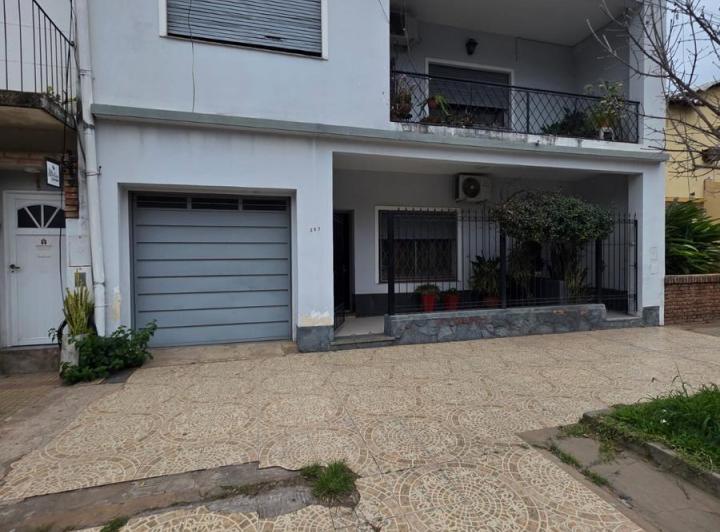 Casa · 110m² · 3 Dormitorios · 1 Cochera