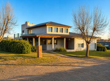 Casa de 6 ambientes, Santa Rosa de Calamuchita · Casa en Venta en Santa Rosa de Calamuchita | 4 Dorm., Baño, Toillete Pileta | Los Milagros